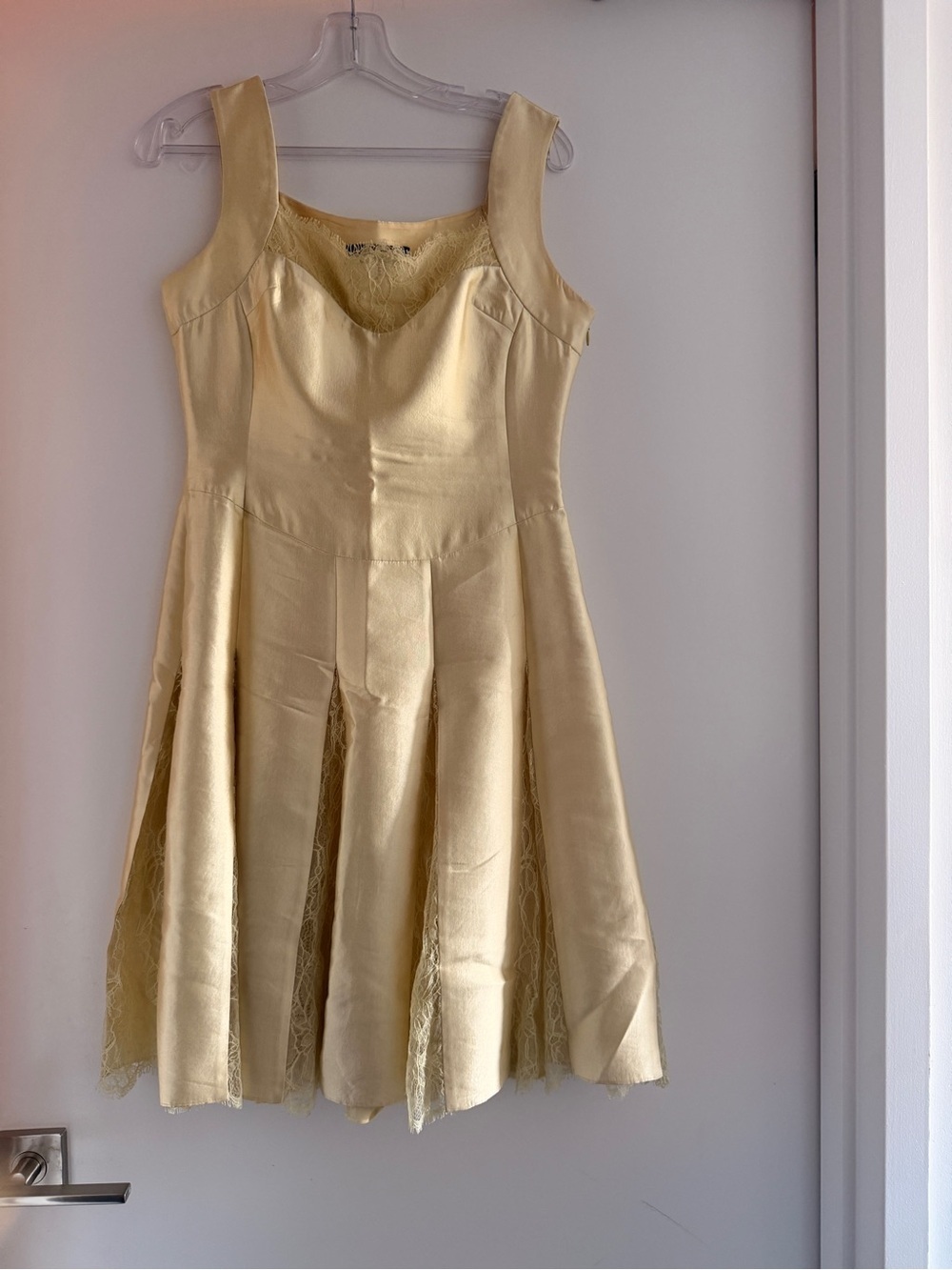 Adrianna Papell butter Yellow Satin Lace-Trim Midi Dress size 8